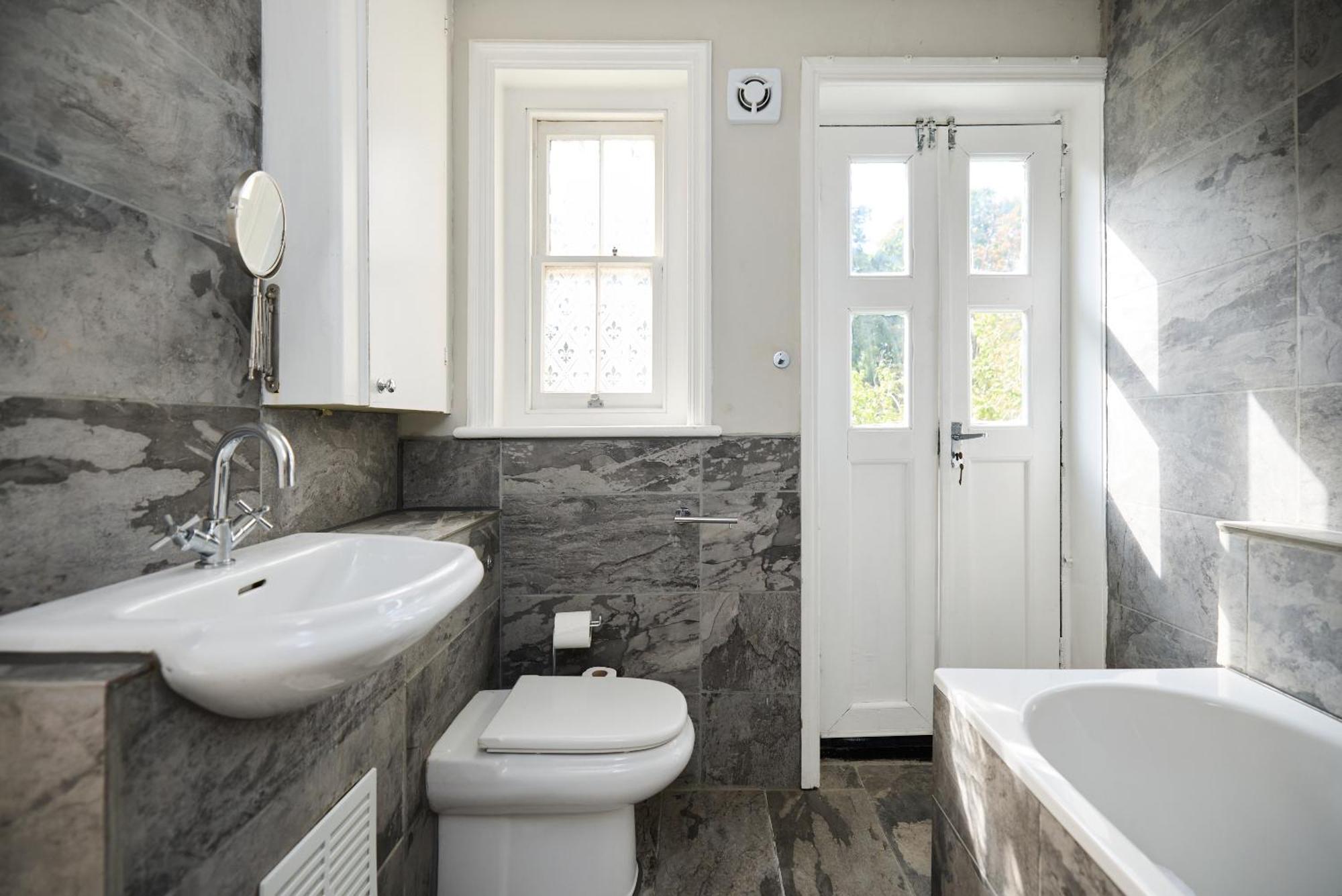 The West Hill Place - Dazzling 2bdr Flat *